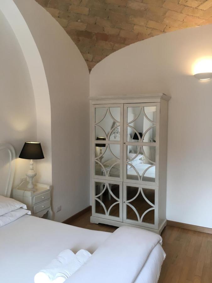 La Finestra Sul Colosseo B&B 1 Róma Kültér fotó