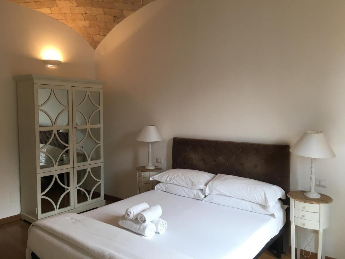 La Finestra Sul Colosseo B&B 1 Róma Kültér fotó
